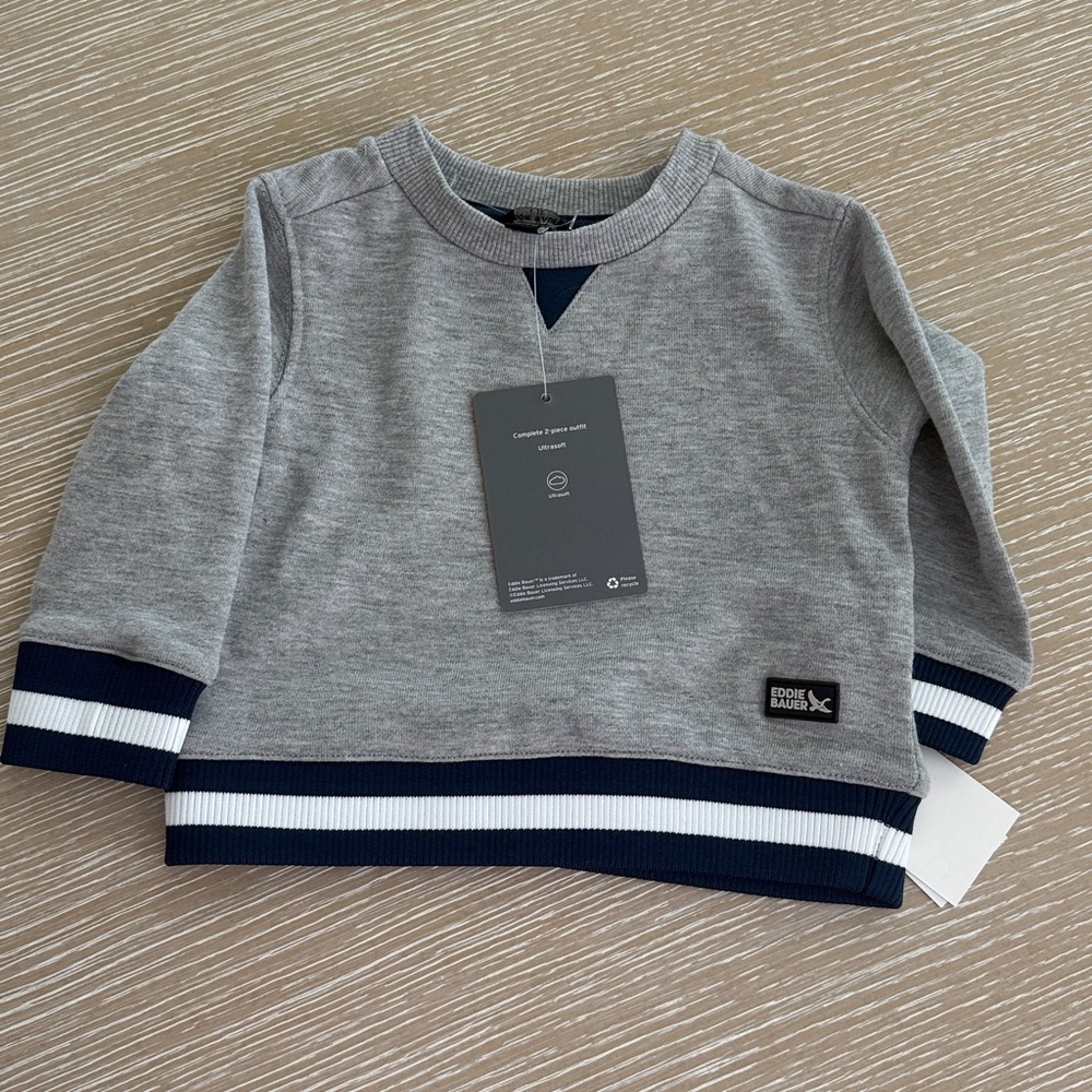 Eddie Bauer Grey Baby Boy Sweatshirt Hoodie and Shorts Set with Navy Trim 12 M - Picture 6 of 9